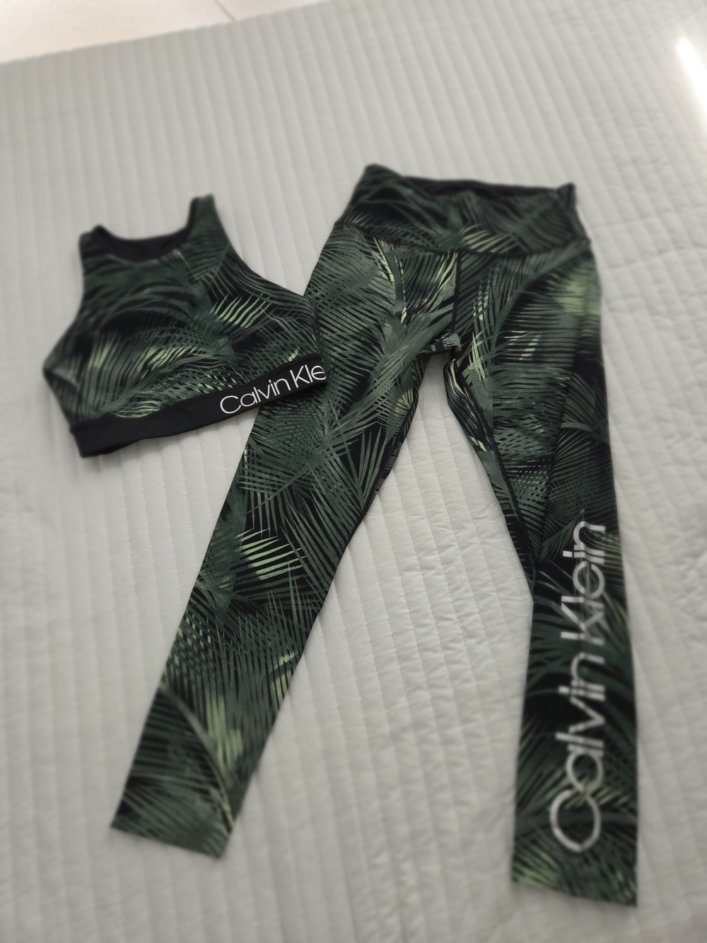 Calvin Klein Dark Green Palm Leaf Active Set